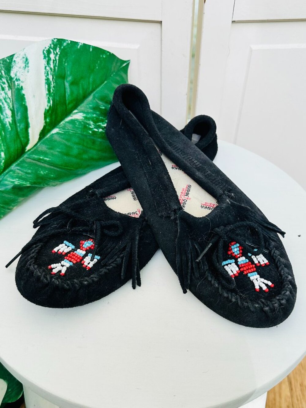 Minnetonka Black Suede Beaded Moccasin Slippers Soft Sole Fringe Shoes
